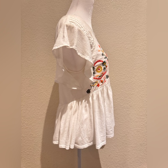 Lucky Brand White Embroidered Peplum Top – Size M - Picture 5 of 16